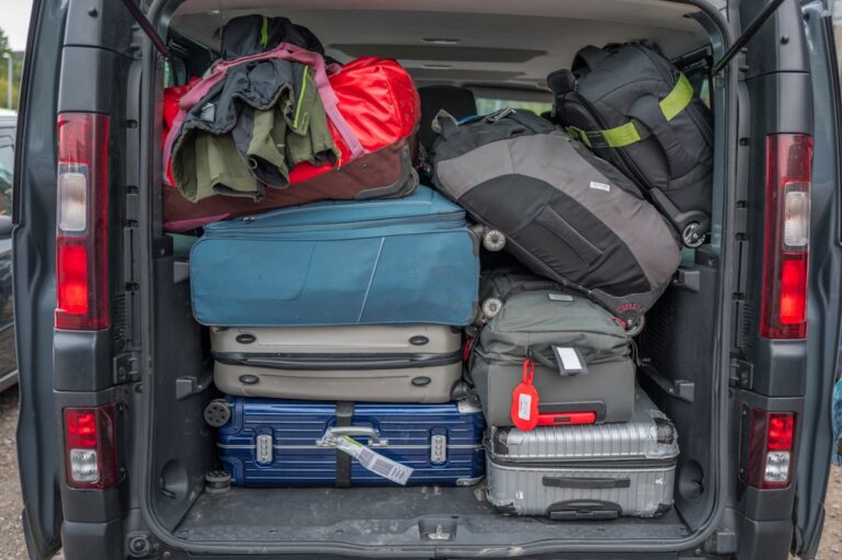 Stylish and Functional Travel Accessories for Modern Travelers